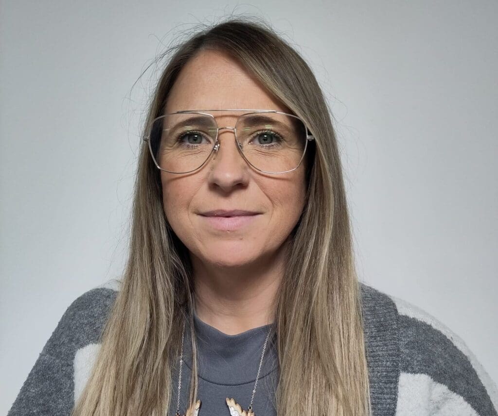 Portrait image of Advance CEO Liz Mack against a plain background